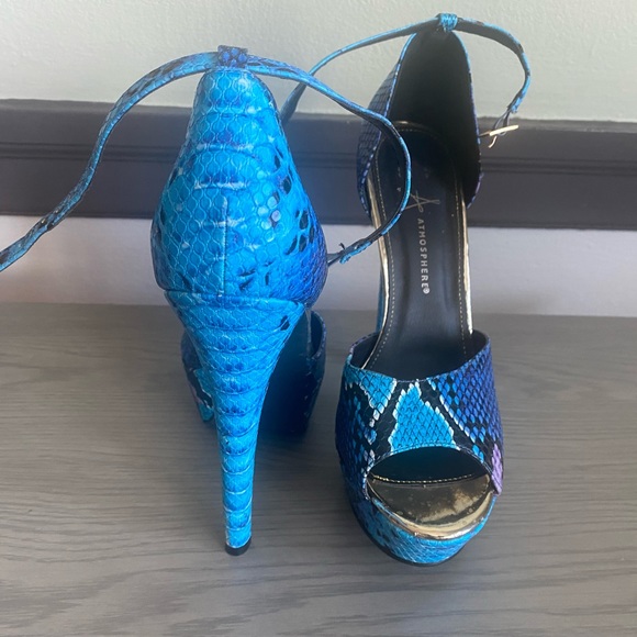 Blue Leopard Print Platform Heels - Picture 2 of 3